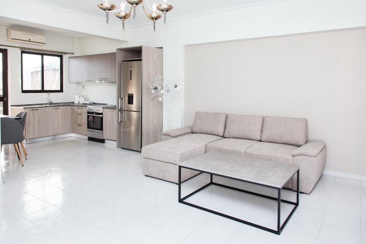 Modern Apt In Heart Of Paleo Faliro! Lejlighed Athen Eksteriør billede
